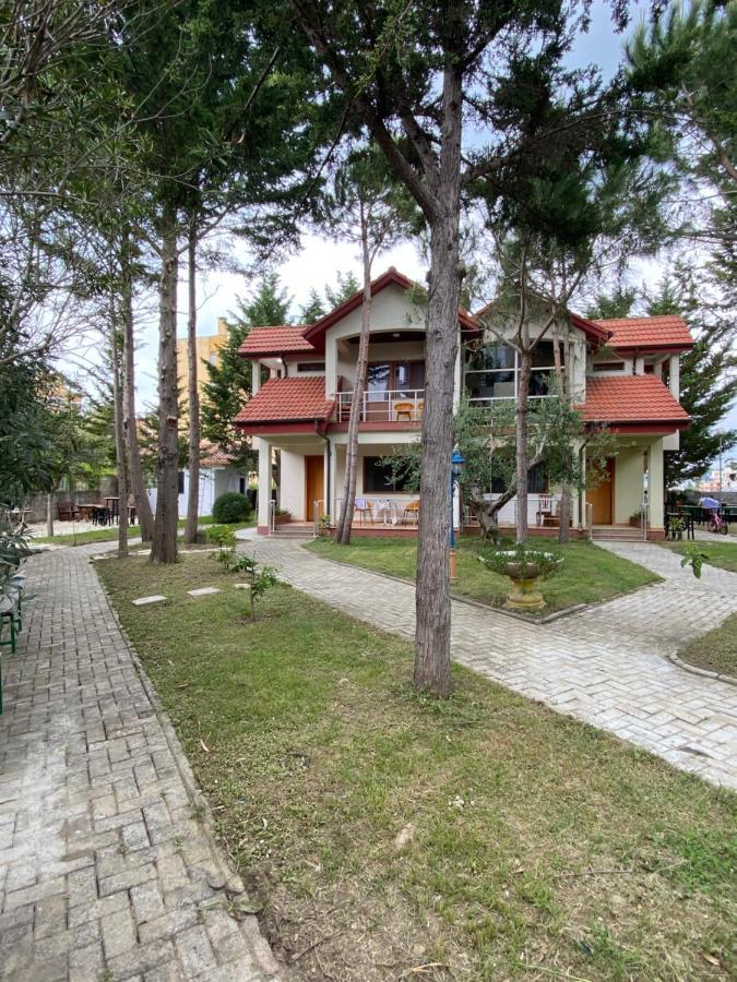 Hotel Garden Villa Ardo Golem  Esterno foto